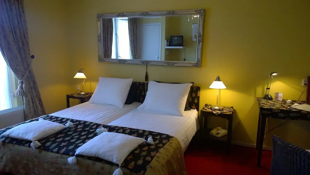 Hotel De Kroon Оирсхот Нидерланды